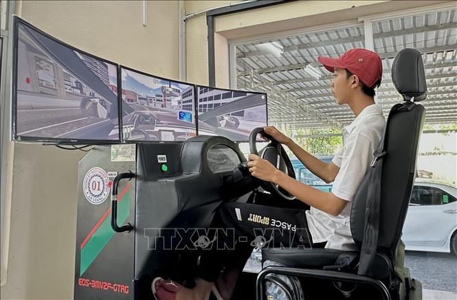 Đề xuất bỏ quy định về bài thi mô phỏng trong sát hạch giấy phép lái xe