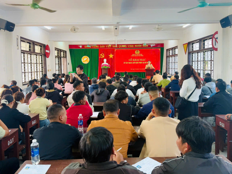 Tổ chức sát hạch lái xe miễn phí cho học viên là người đồng bào dân tộc thiểu số