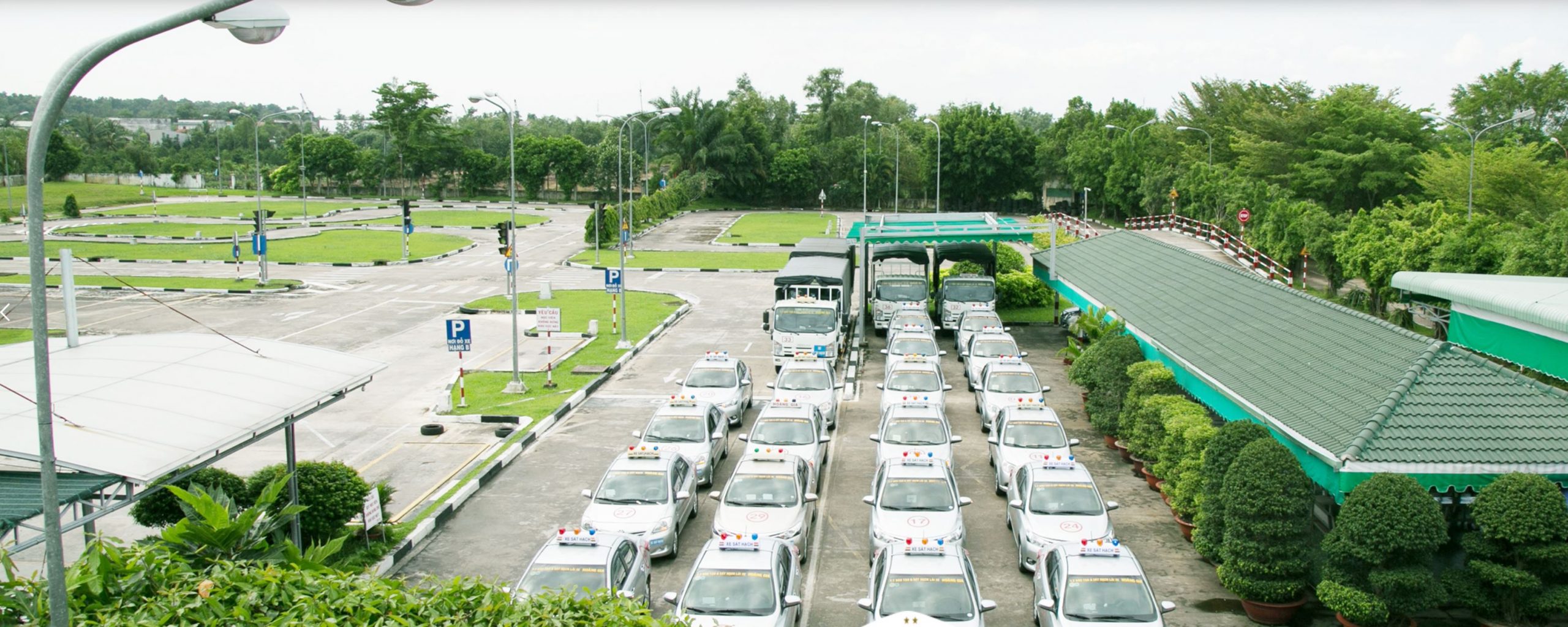 Đề xuất Trung tâm sát hạch lái xe phải có chỗ để xe, tủ đựng đồ và thiết bị chống gian lận