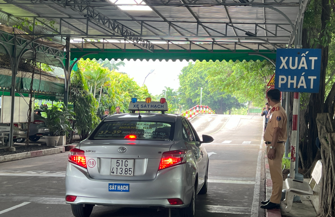 Từ 1-7, chính thức được sử dụng ô tô điện để sát hạch lái xe