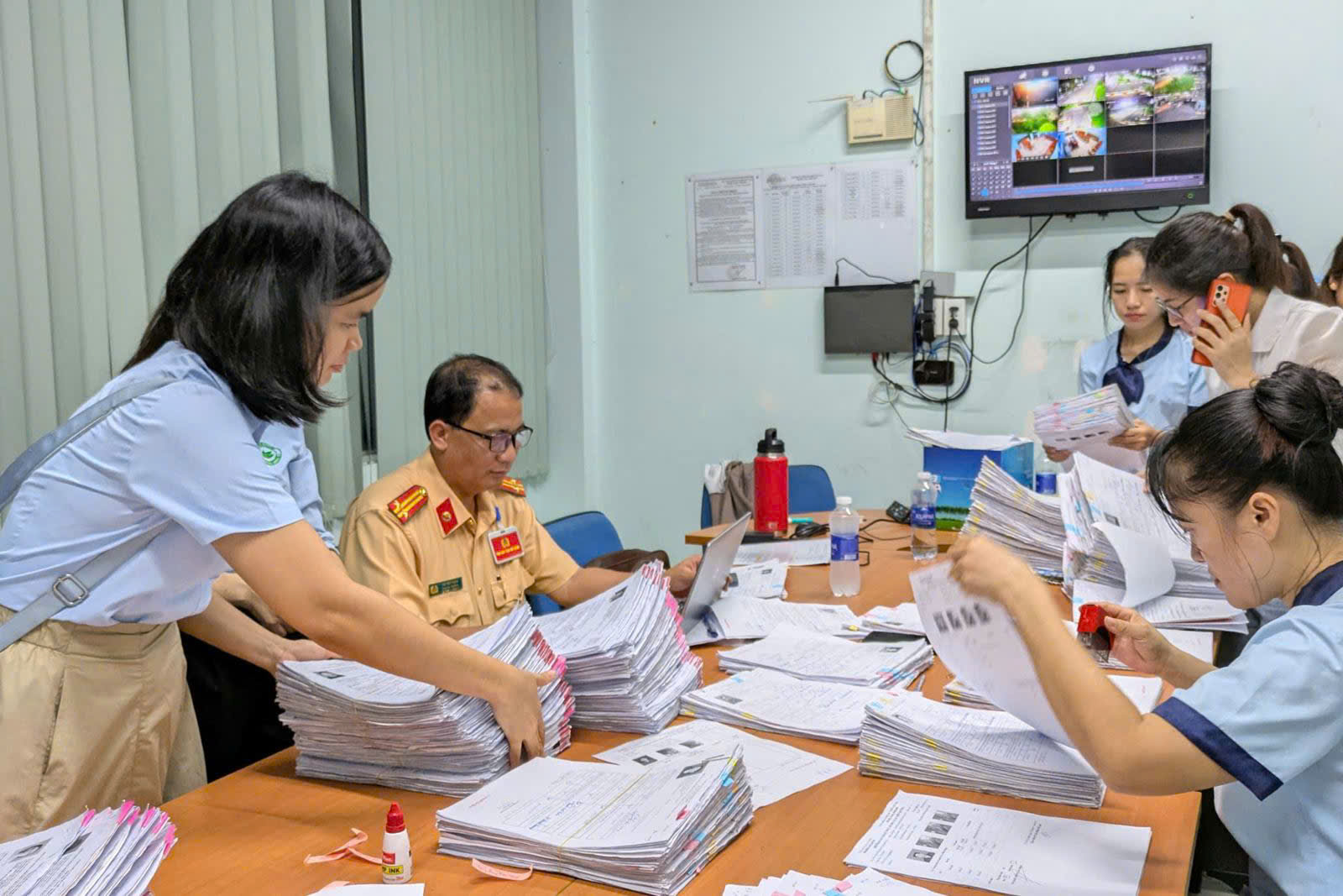 TP Hồ Chí Minh: Tăng tốc giải quyết dứt điểm tồn đọng cấp giấy phép lái xe