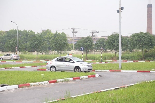 Bộ Xây dựng đề xuất nội dung học lái xe ôtô mới từ tháng 7.2025