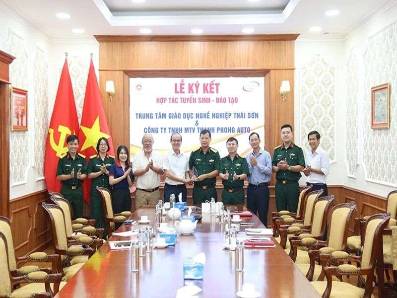 Mở Lối Tương Lai Vững Chắc Cho Bộ Đội Xuất Ngũ