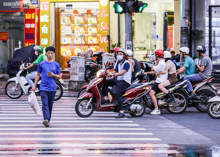 Nhường đường cho người đi bộ phải là phần quan trọng trong đào tạo, thi bằng lái