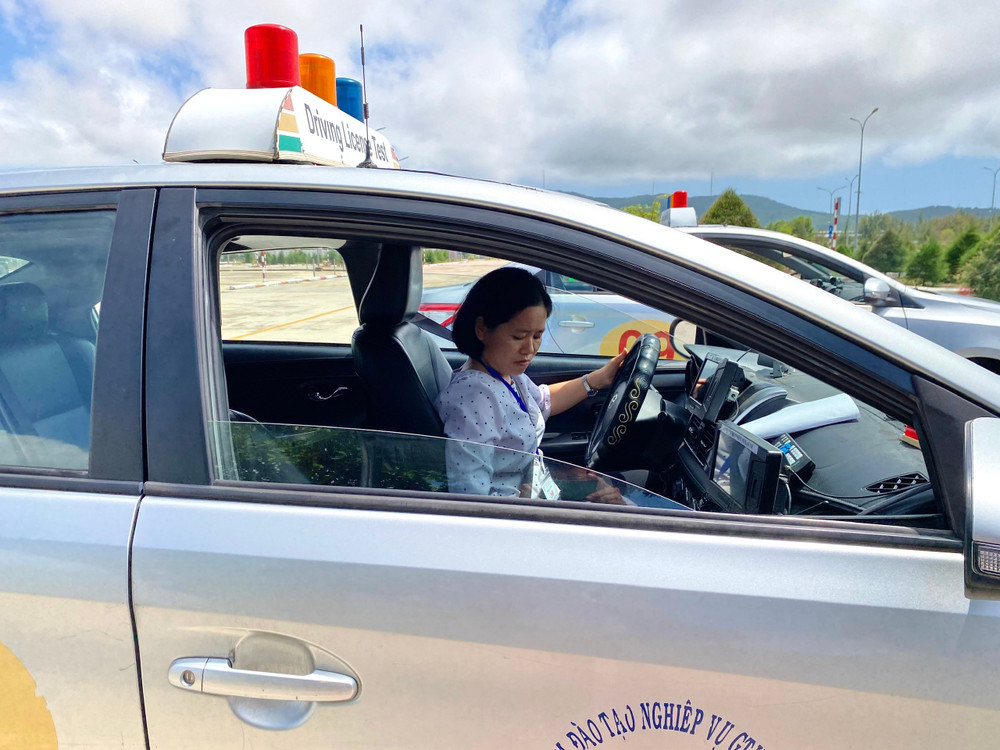 Công an Gia Lai triển khai hệ thống tra cứu số giấy phép lái xe