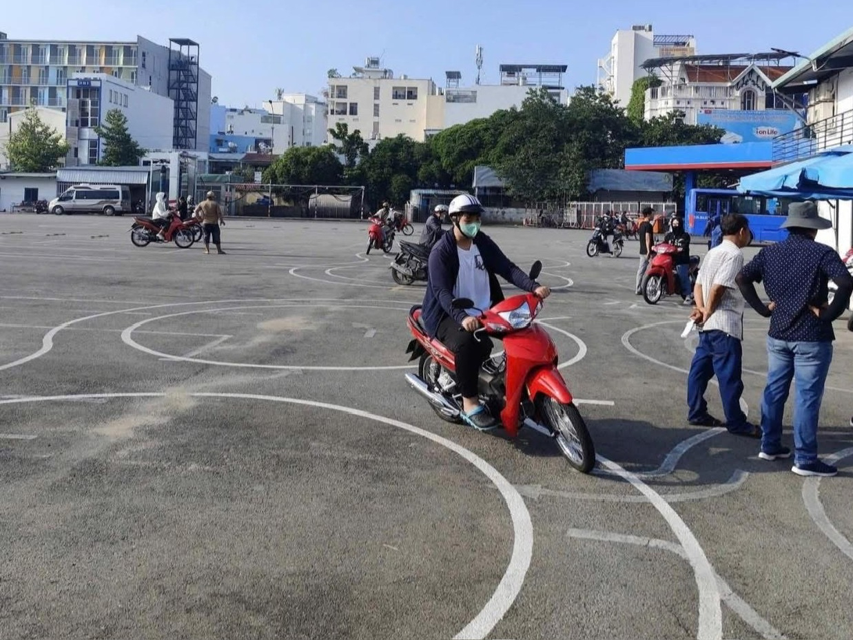 Đơn giản hóa thủ tục, hướng tới chuẩn hóa hệ thống đào tạo lái xe mô tô