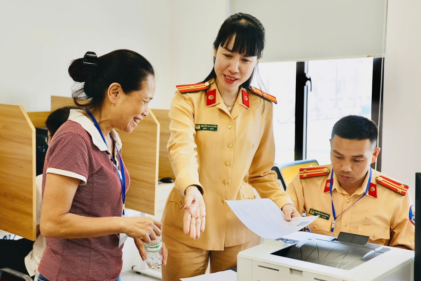 Nhiều ý kiến muốn giữ nguyên số câu hỏi lý thuyết sát hạch lái ô tô