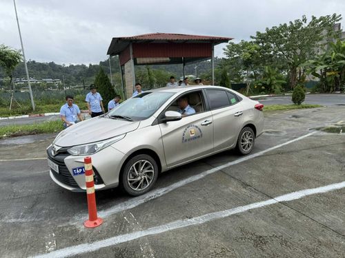 Trung tâm Đào tạo và Sát hạch lái xe cơ giới đường bộ Lào Cai: Đào tạo lái xe gắn với văn hóa giao thông xanh