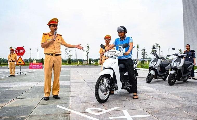 Triển khai chiến dịch đào tạo kỹ năng lái xe máy an toàn trên toàn quốc