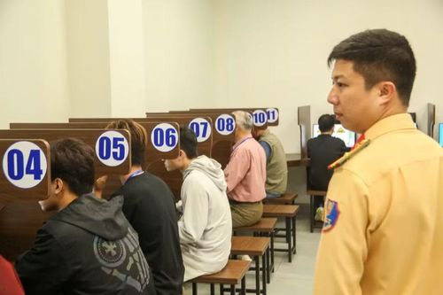 Công an Hà Nội thông báo lịch kiểm tra phục hồi điểm giấy phép lái xe tháng 8 năm 2026