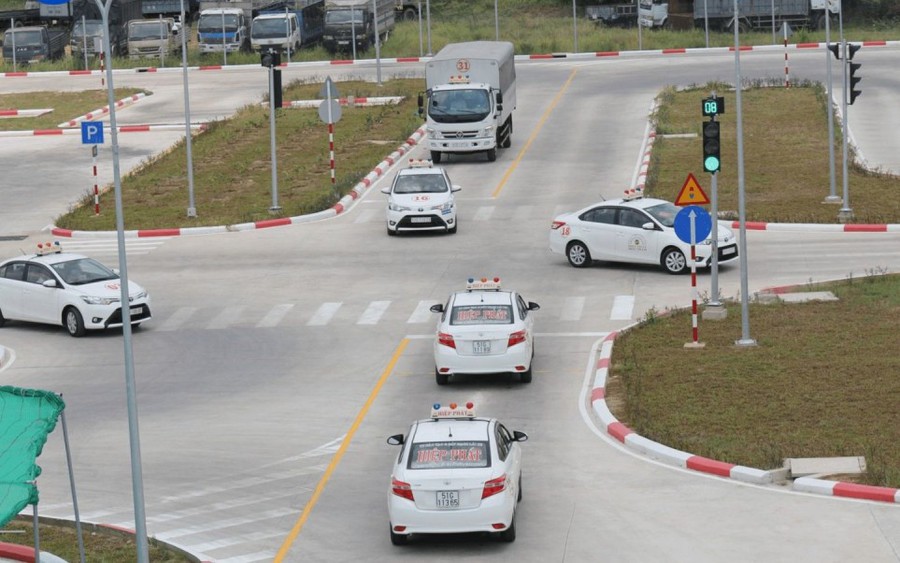 Cần siết chặt chất lượng đào tạo và sát hạch lái xe